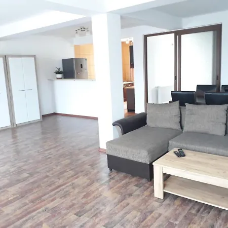 Villa Vila Douăzeci şi Trei August